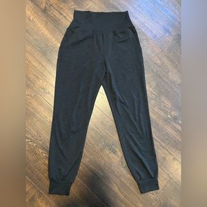 Beyond Yoga Heather Ribber Midi Jogger